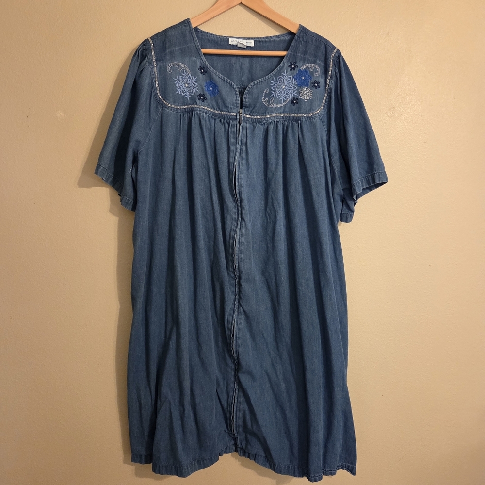 GO SOFTLY PATIO Denim Embroidered Full‎ Zip Patio/House Dress MuuMuu Women's 3X